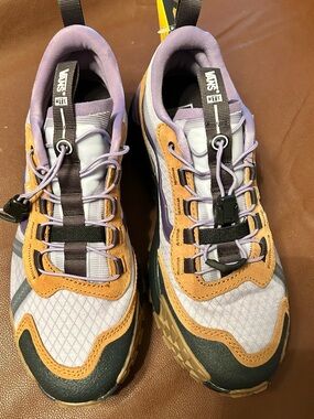 NWT Vans Women’s 8.5 Lavender/Orange Trail Sneakers All Terrain Water Resistant